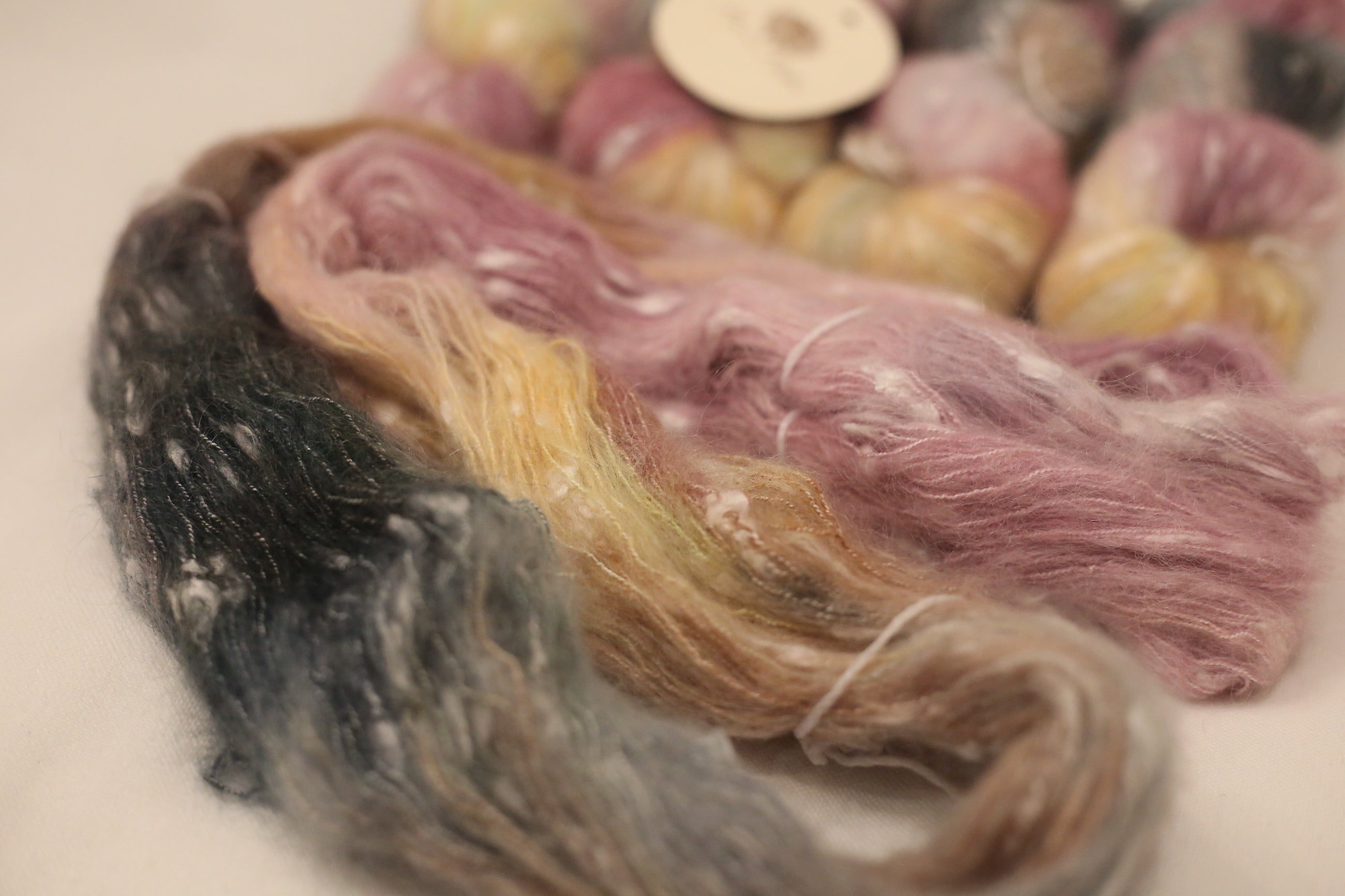 Poka Dota | Rosetta Wood