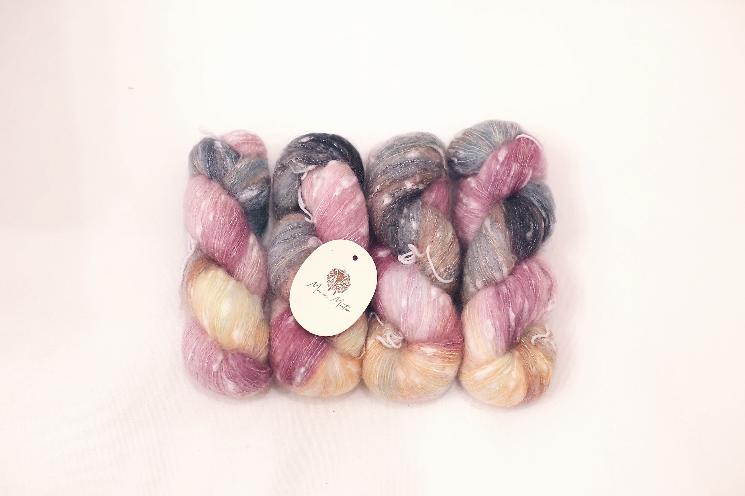 Poka Dota | Rosetta Wood